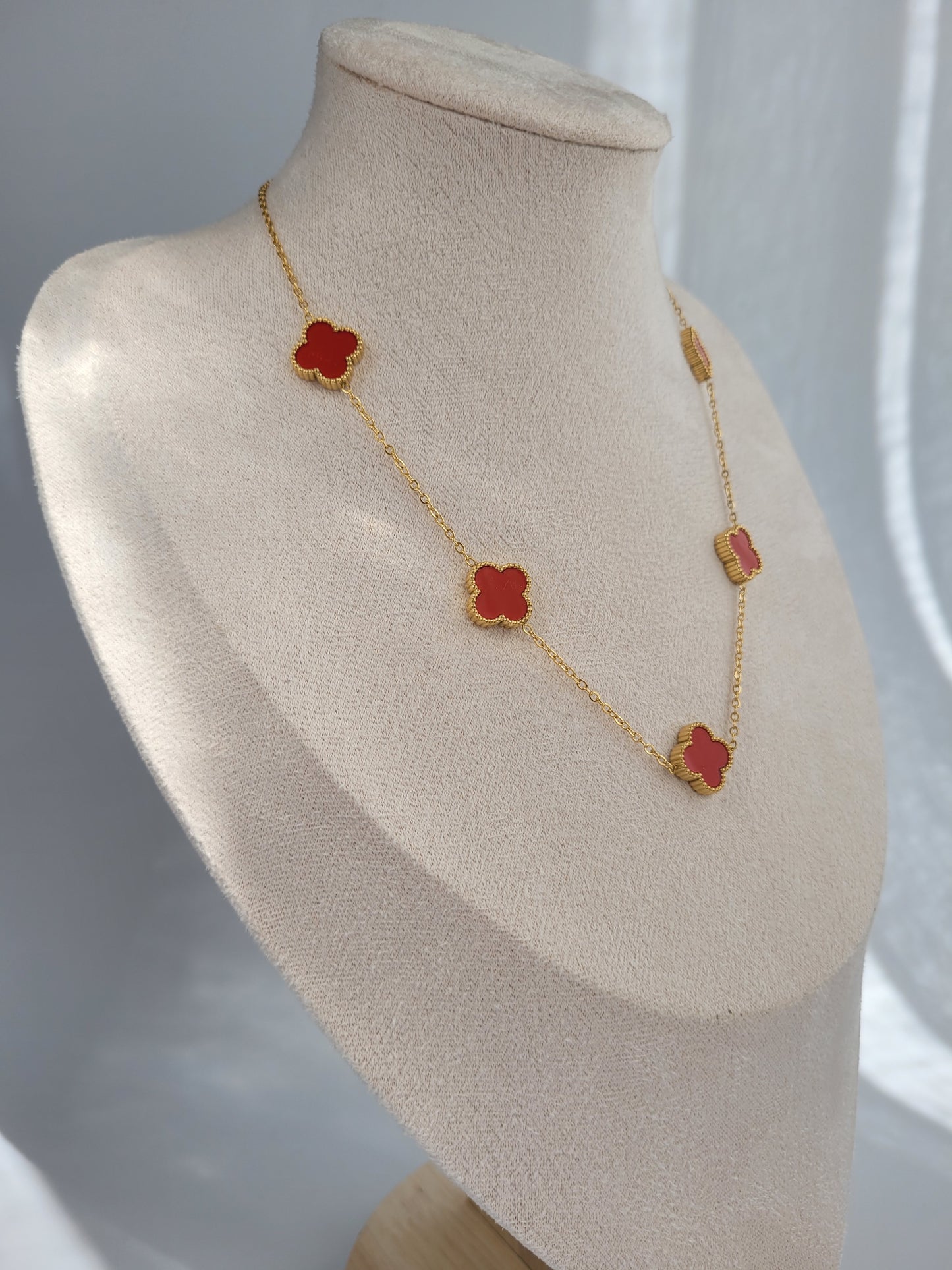 Kette Suit
