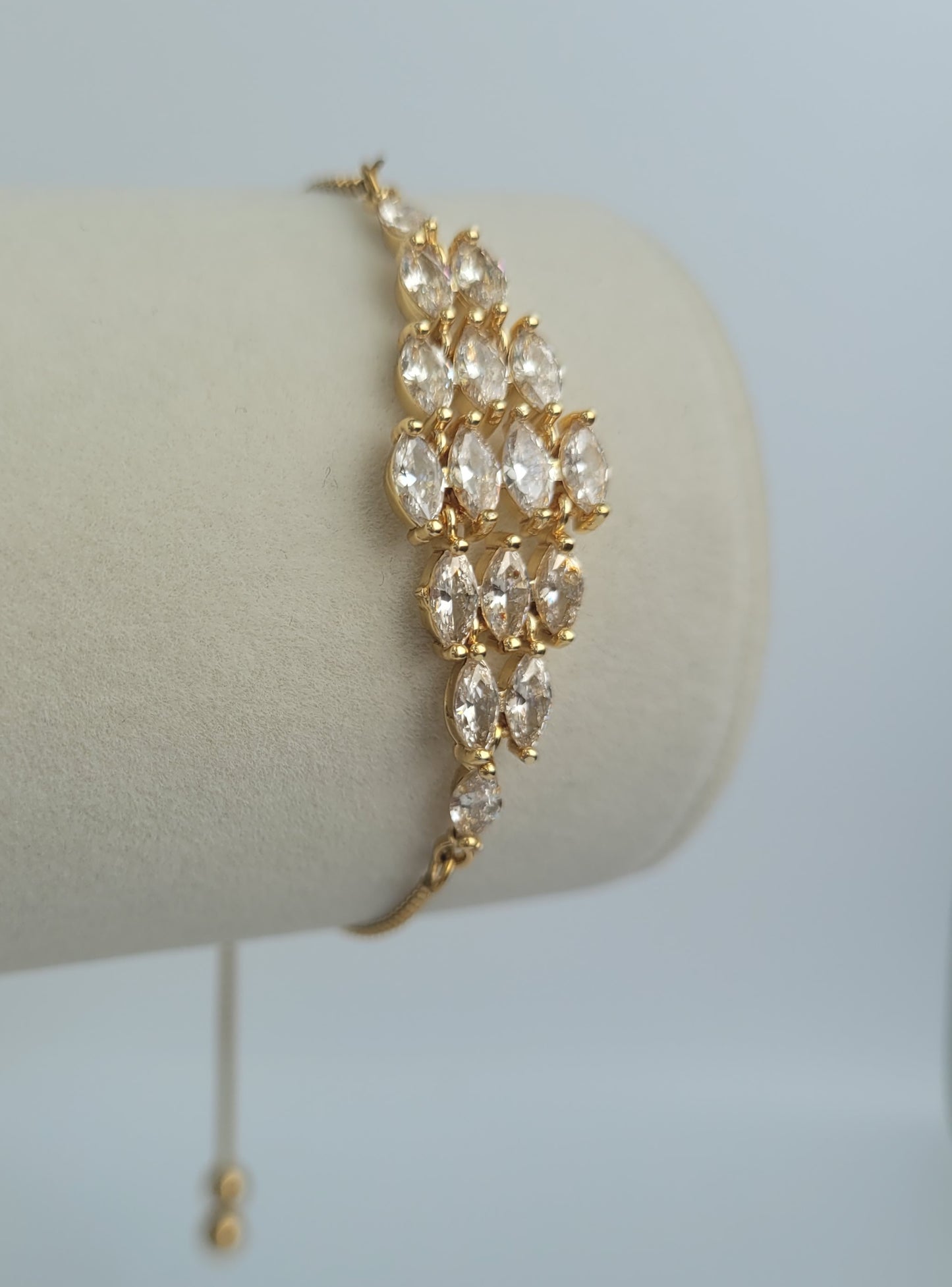 Armschmuck Nova