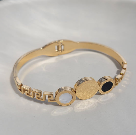 Verity bracelet
