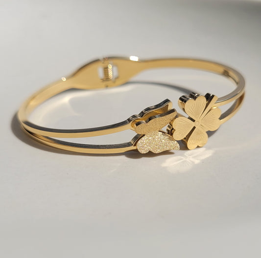Venus bracelet