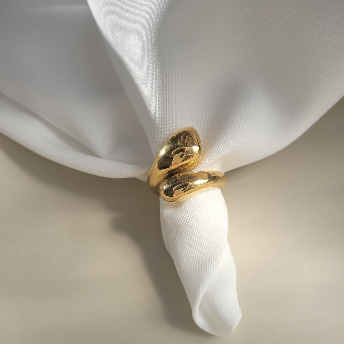 Ringe Yesenia M
